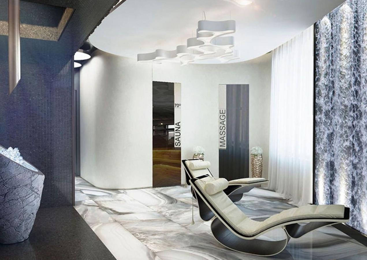 Royal Tower Luxurious Smart Residence Kiev Exteriör bild
