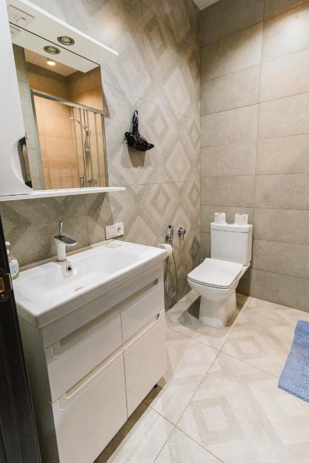Royal Tower Luxurious Smart Residence Kiev Exteriör bild